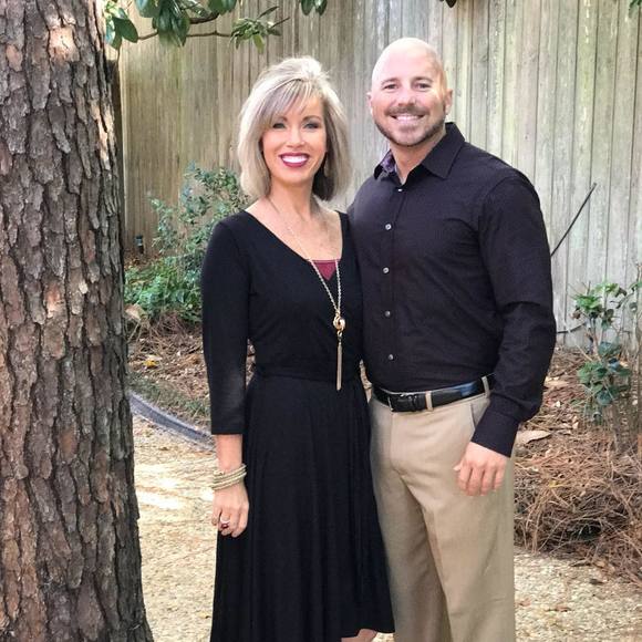 Meet your Posher, Tara 💓 - Picture 1 of 8